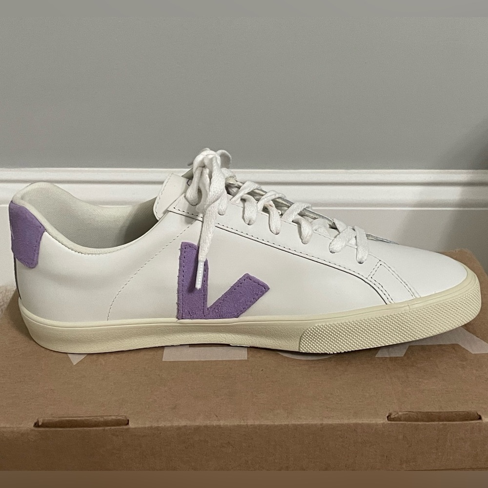 ESPLAR LEATHER WHITE
LAVANDE